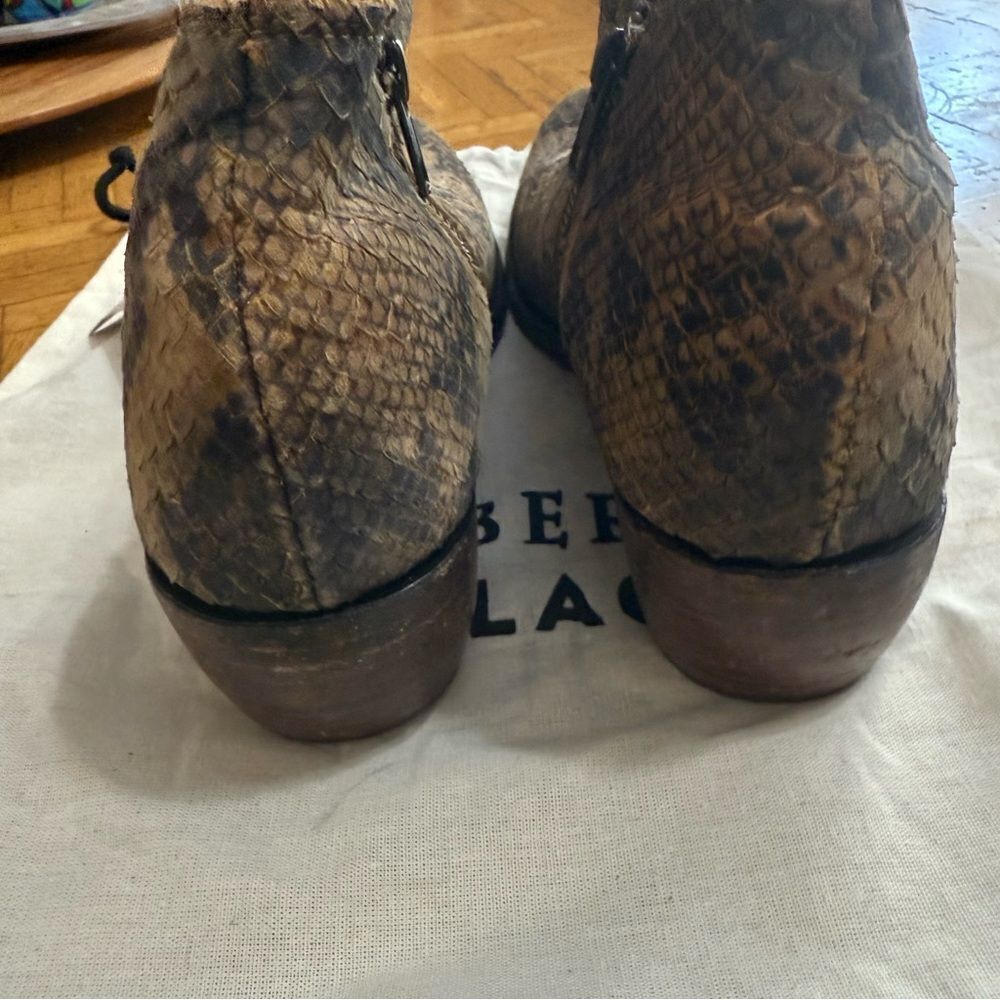 LIBERTY BLACK Inara Fileteado
Boots - Picture 3 of 7